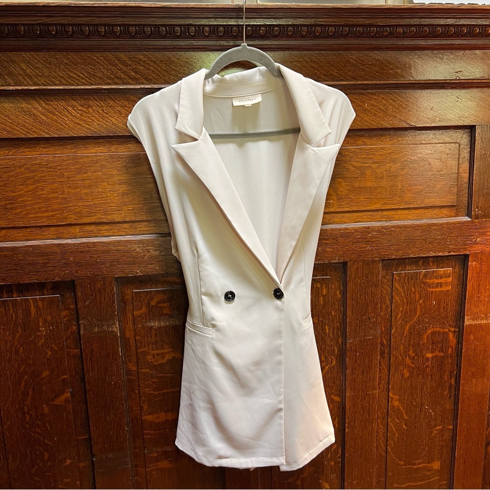 Melloday Cream Vest